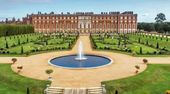 Day Trip to Hampton Court Palace by The Arts Society Henley (TASH) in 2027